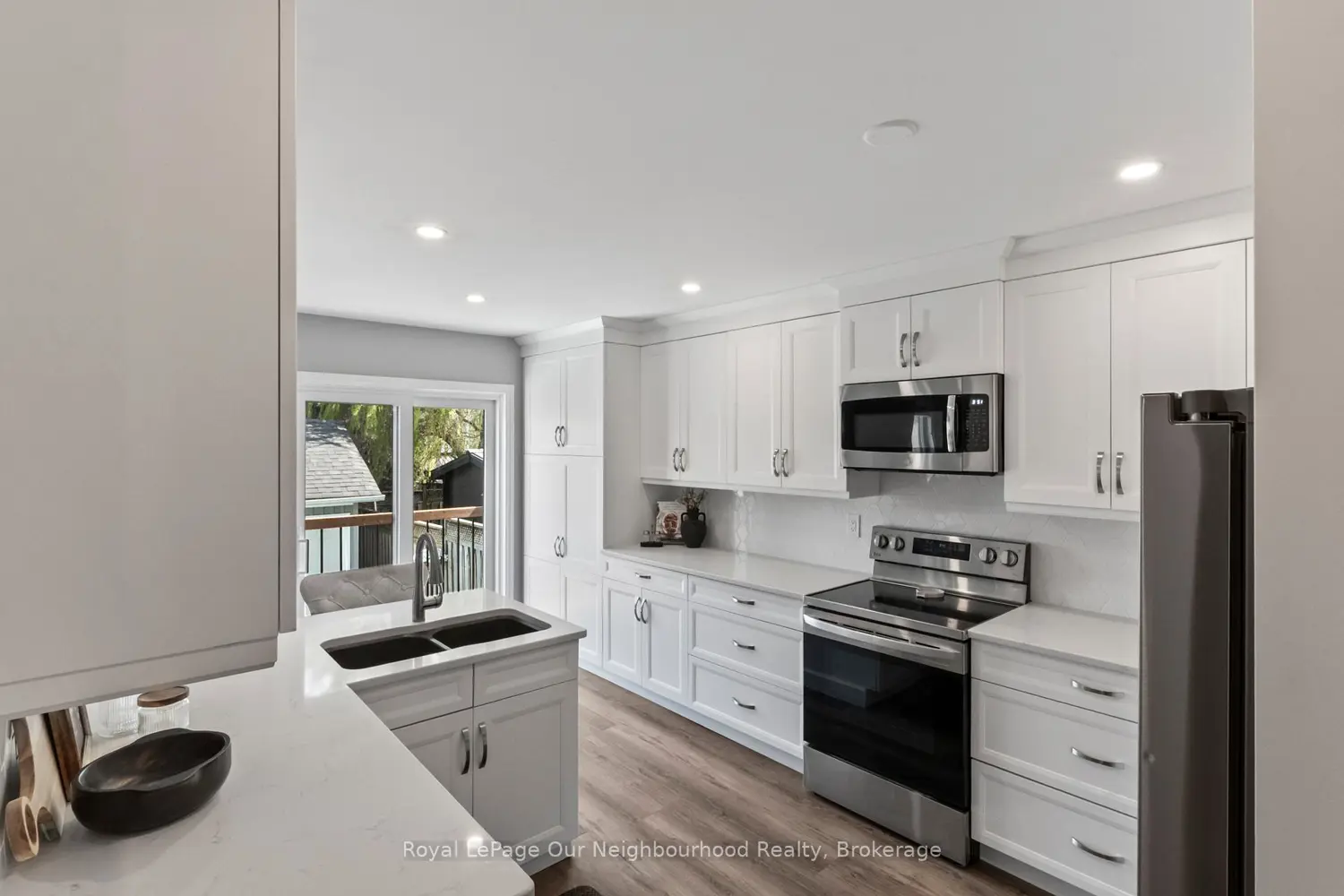 78 Jarvis Drive photo 3