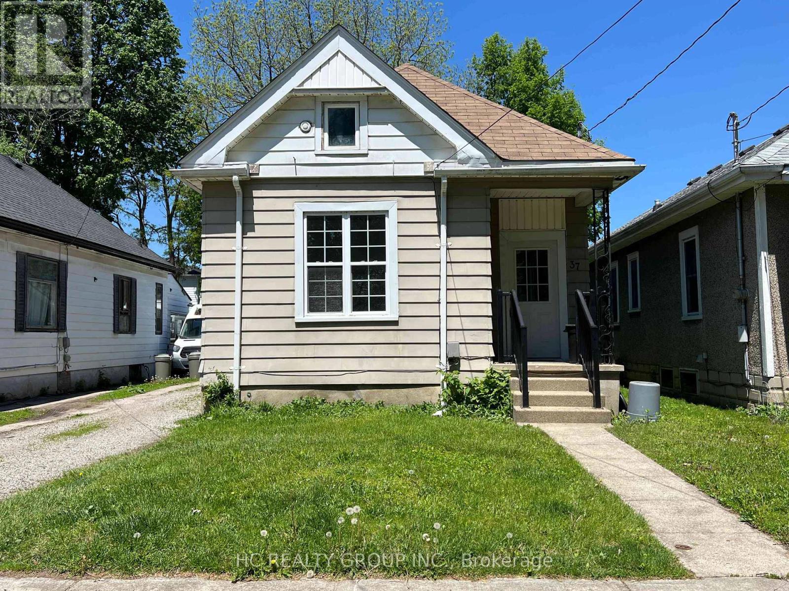 37 EMPRESS AVENUE