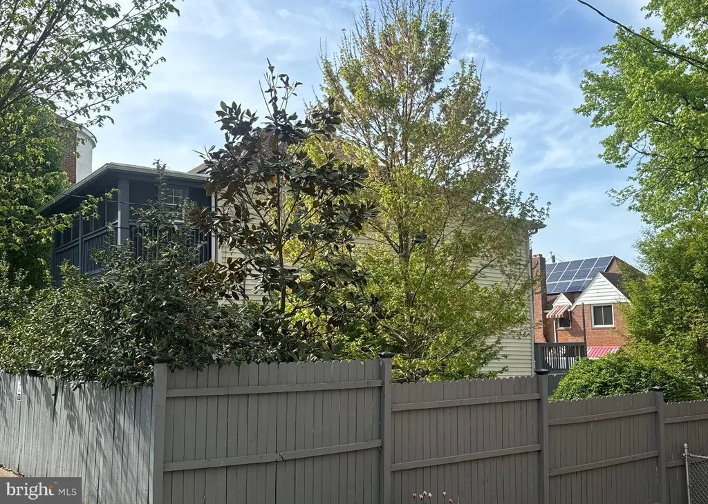 Additional image 2 of 4818 Sheriff Road NE, Washington, DC 20019