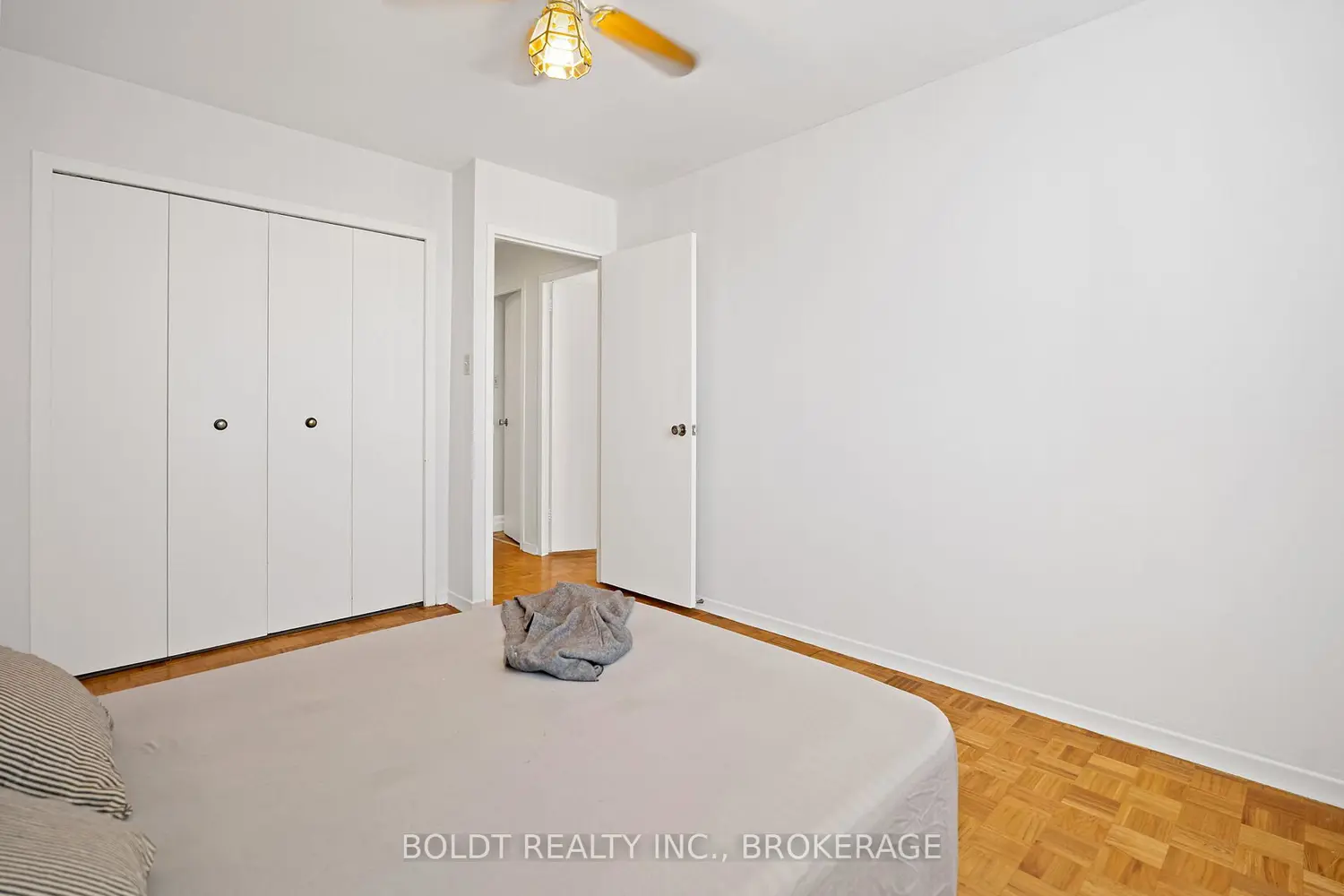 Additional image 11 of 35 Towering Heights Boulevard 1008