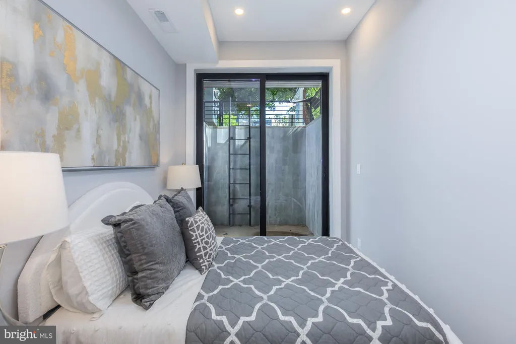 Additional image 33 of 1332 G Street SE Unit 1, Washington, DC 20003