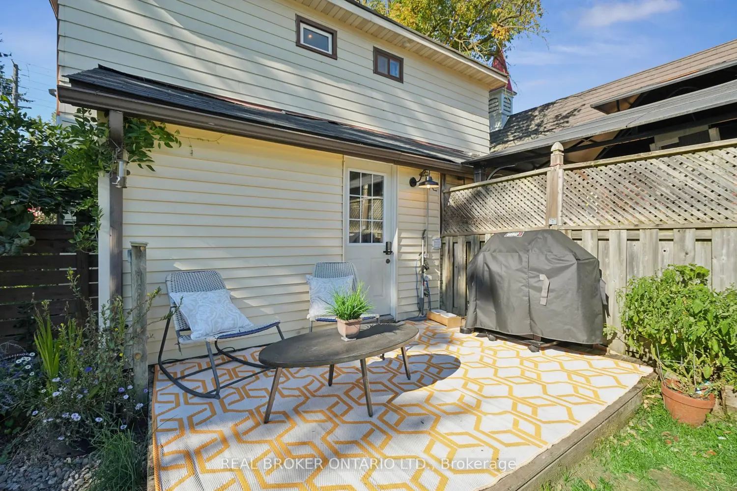 Additional image 17 of 2055 Embleton Road