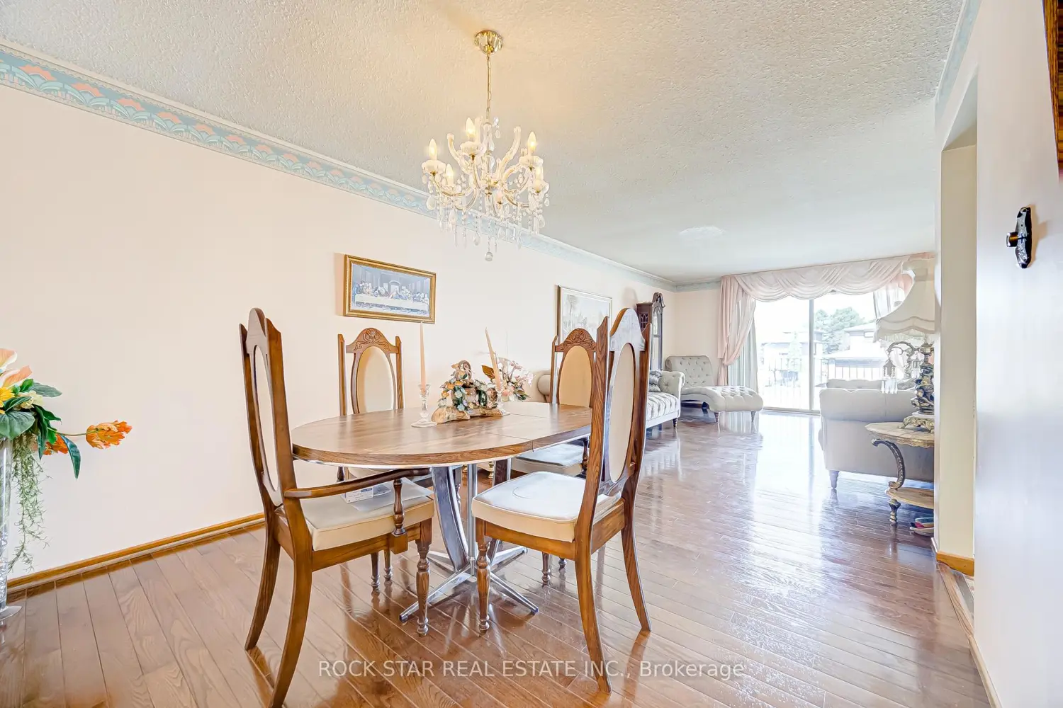 115 Glen Shields Avenue