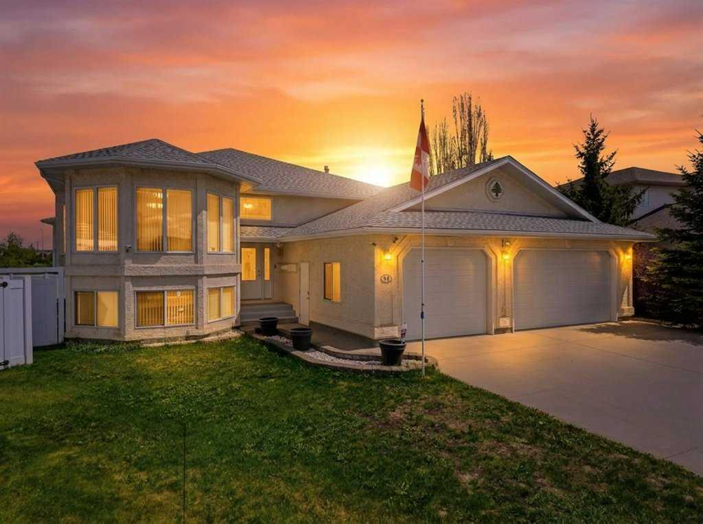 54 Lord Close, Red Deer, AB, T4R 2R8