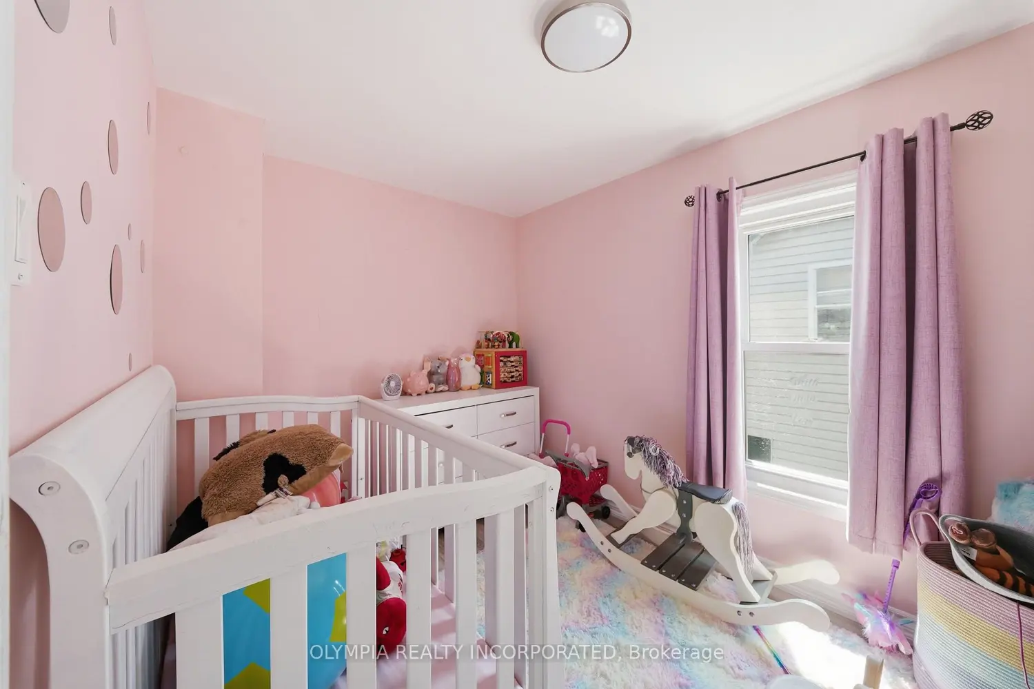 Additional image 8 of 215 Dufferin Street