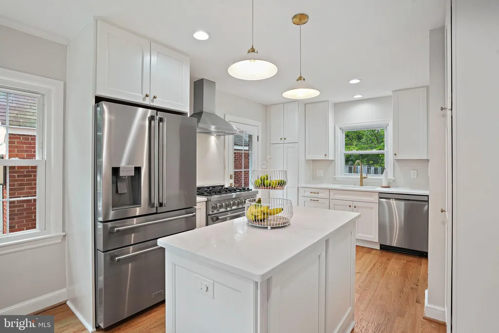 Additional image 15 of 3305 Chestnut Street NW, Washington, DC 20015