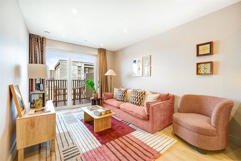 The Draper, 6 Caversham Rd NW9