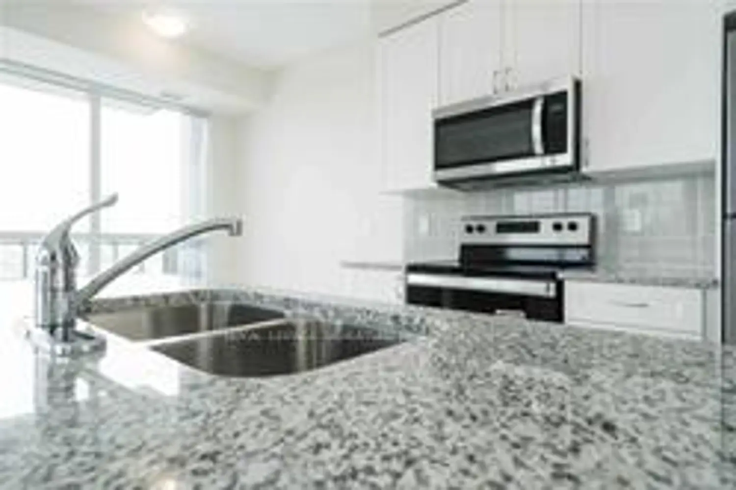 349 Rathburn Road Ph216