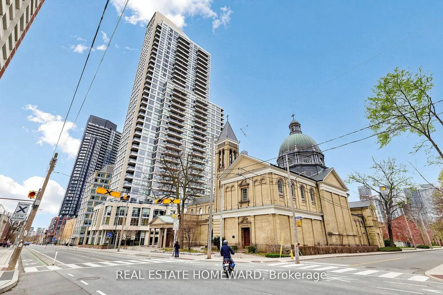500 Sherbourne Street 503