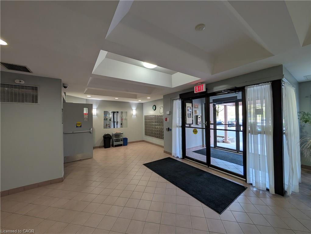 Additional image 2 of 408-860 Commissioners Road E, London, ON, N6C 5Y8
