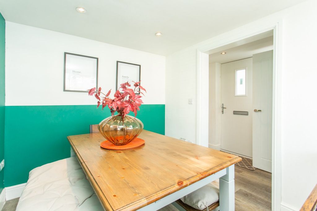 Additional image 8 of 3 bed semi-detached house for saleSt. Richards Road, Deal, Kent CT14