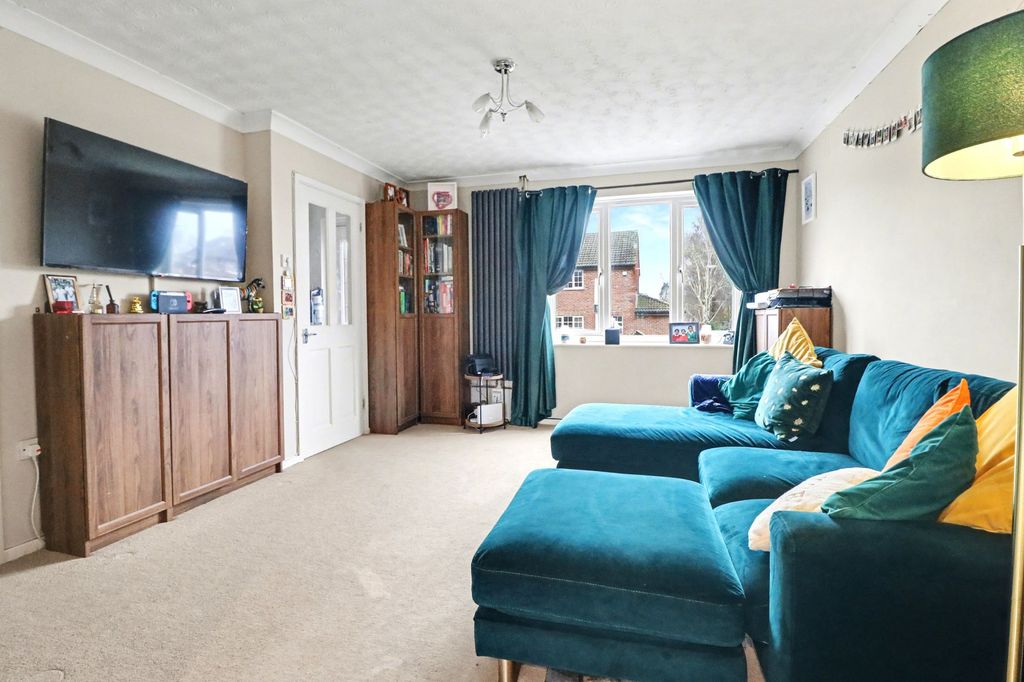 Additional image 5 of 3 bed semi-detached house for saleWhitebeam Road, Hedge End SO30