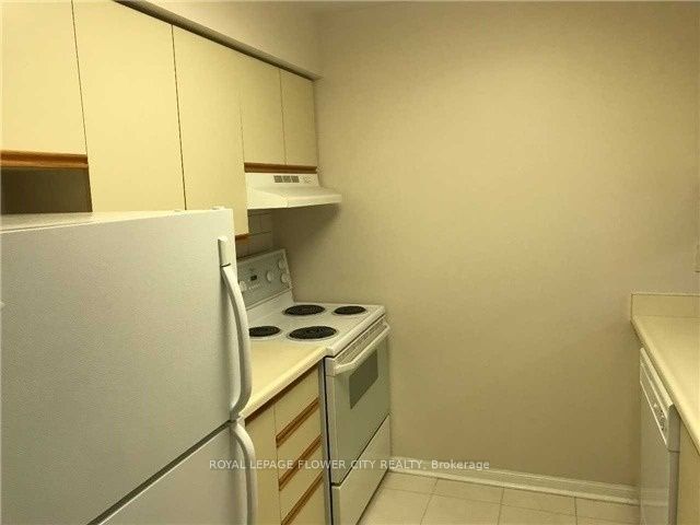 Additional image 6 of 303-12 Laurelcrest Street, Brampton, ON, L6S 5Y4
