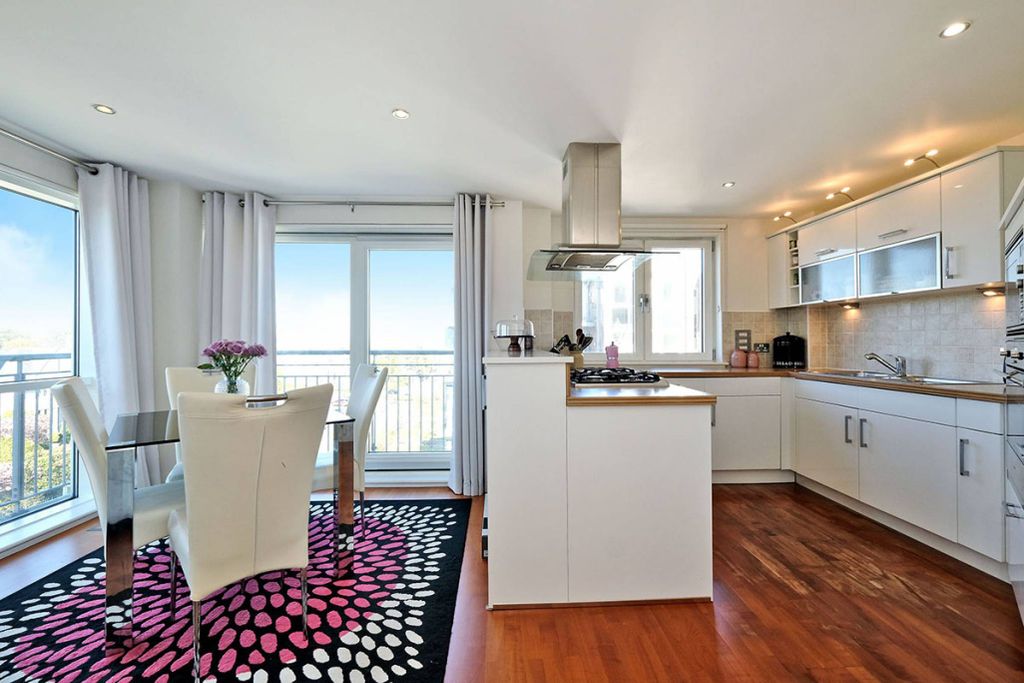 Additional image 5 of 2 bed flat for saleQueens Highlands, Aberdeen AB15