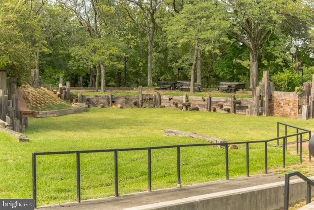Additional image 40 of 2526 Baldwin Crescent NE, Washington, DC 20018