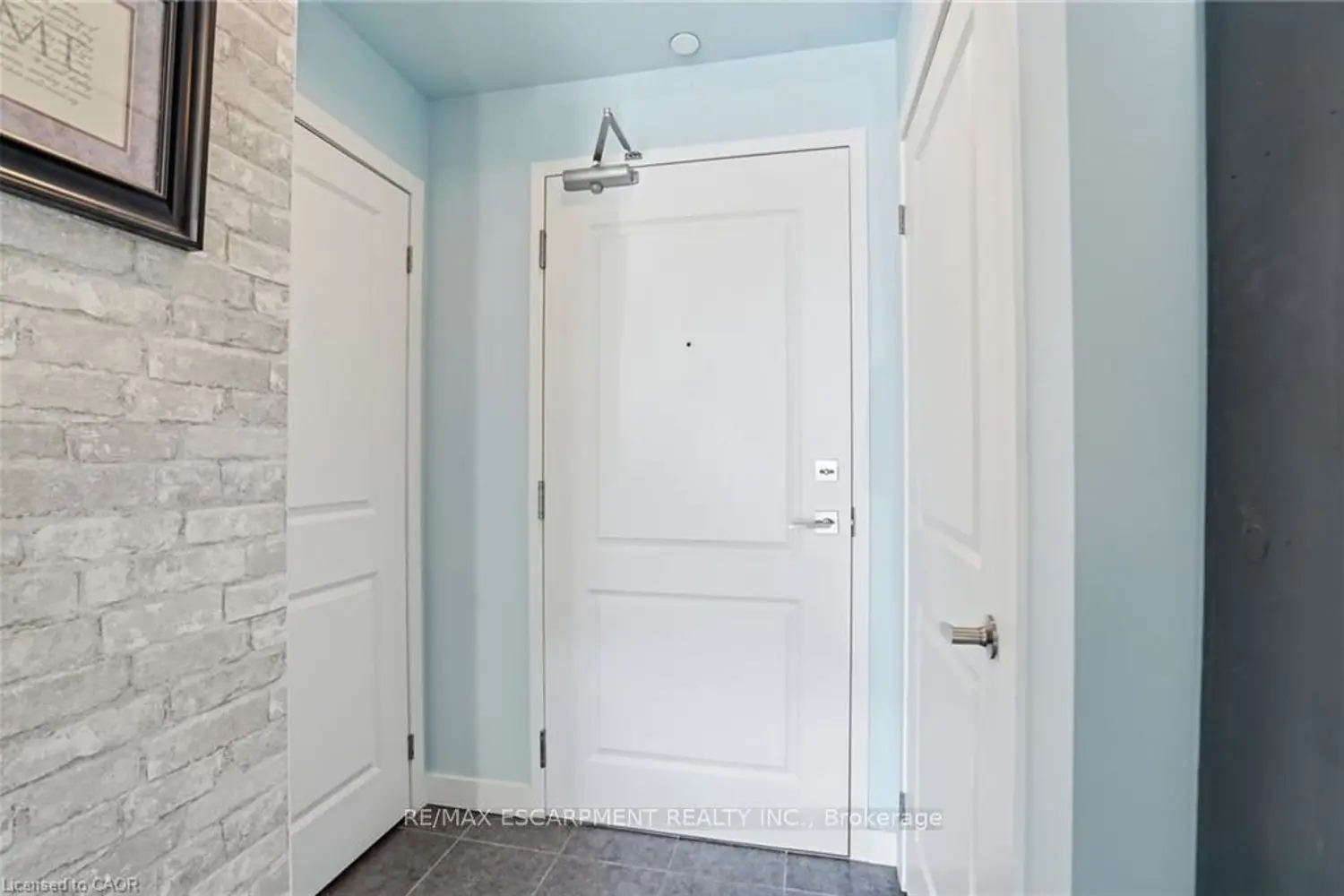 Additional image 4 of 125 Shoreview Place 102