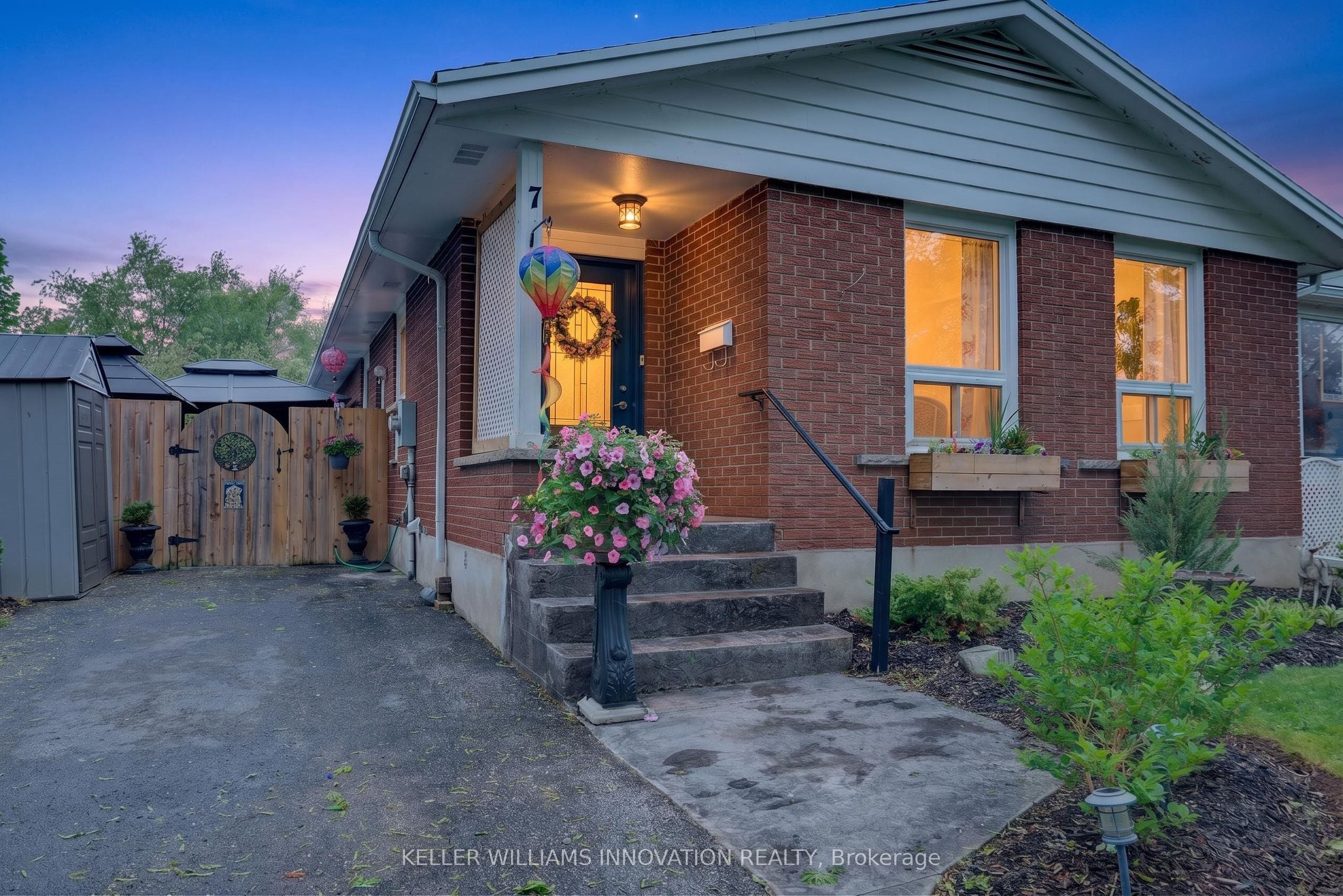 Additional image 2 of 7 Windermere Court, Guelph, ON, N1E 3L3