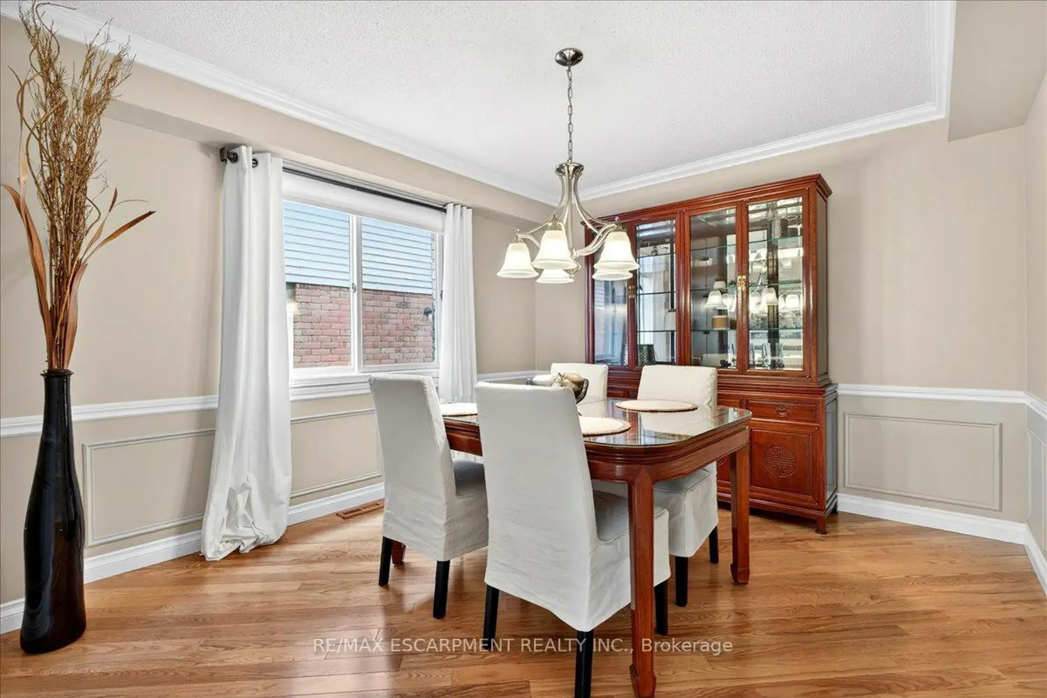 Additional image 14 of 799 Hawkins Crescent