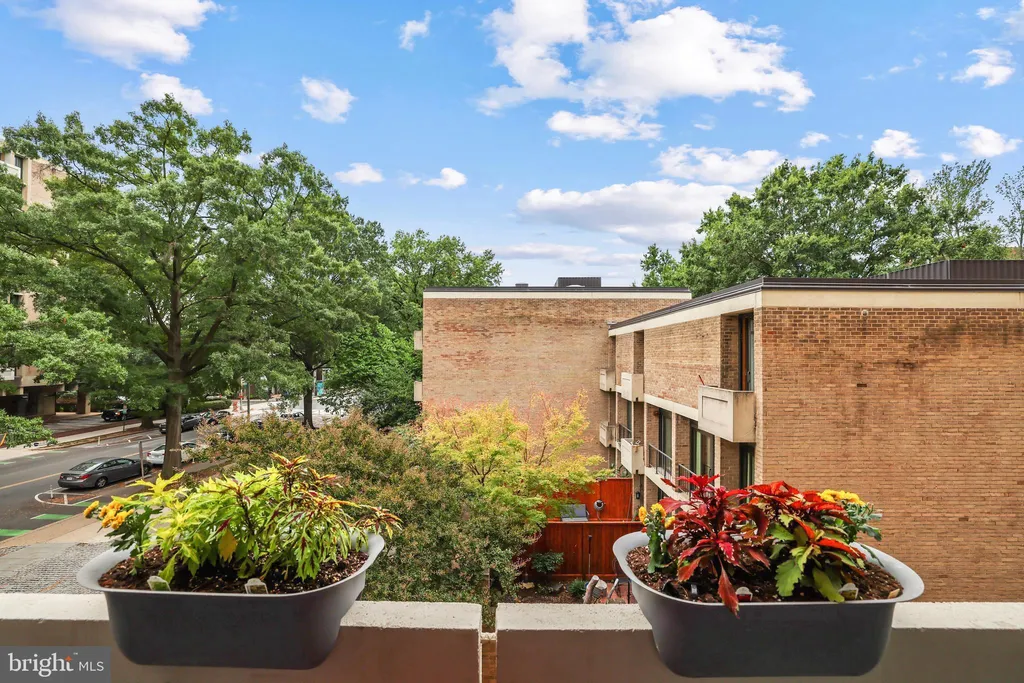 Additional image 15 of 1245 4th Street SW Unit E106, Washington, DC 20024