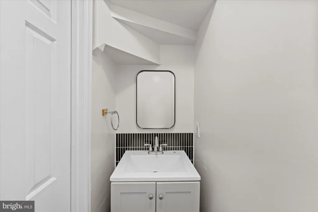 Additional image 7 of 1105 Harvard Street NW Unit F, Washington, DC 20009