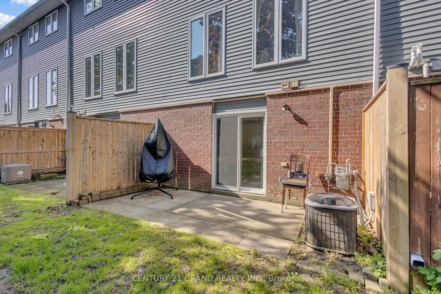 Additional image 16 of 52 Harris Avenue D