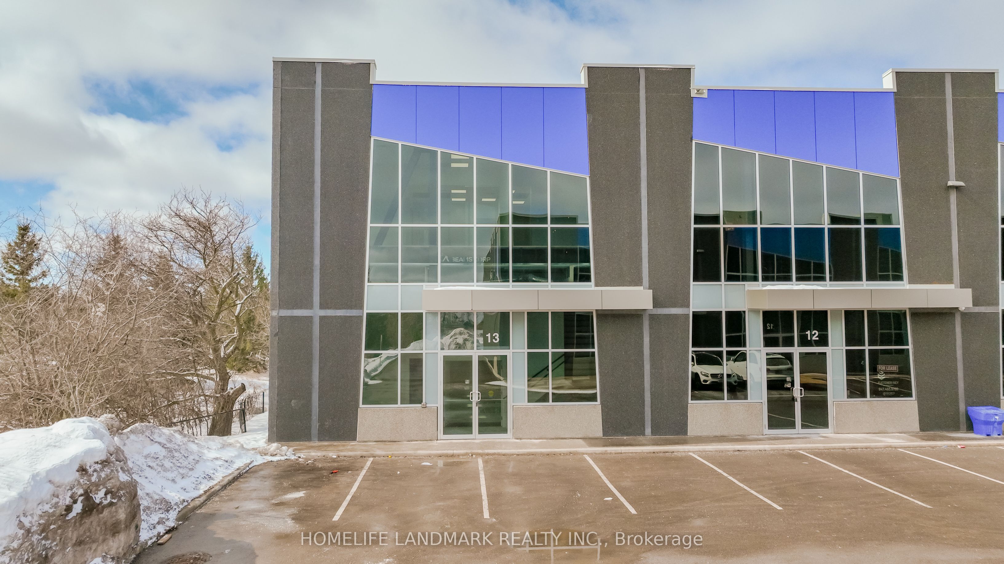 Additional image 6 of 13 Main-135 Addison Hall Circle, Aurora, ON, L4G 7C7