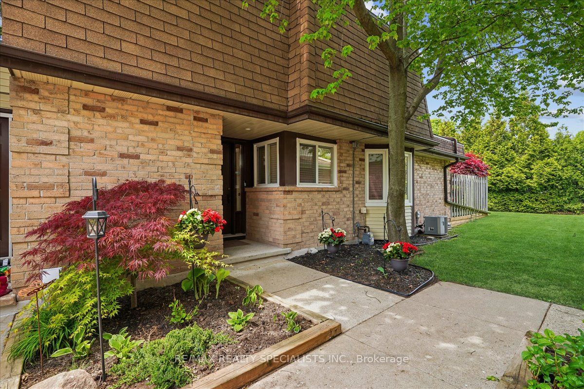 3-1507 Upper Middle Road, Burlington, ON, L7P 4M5