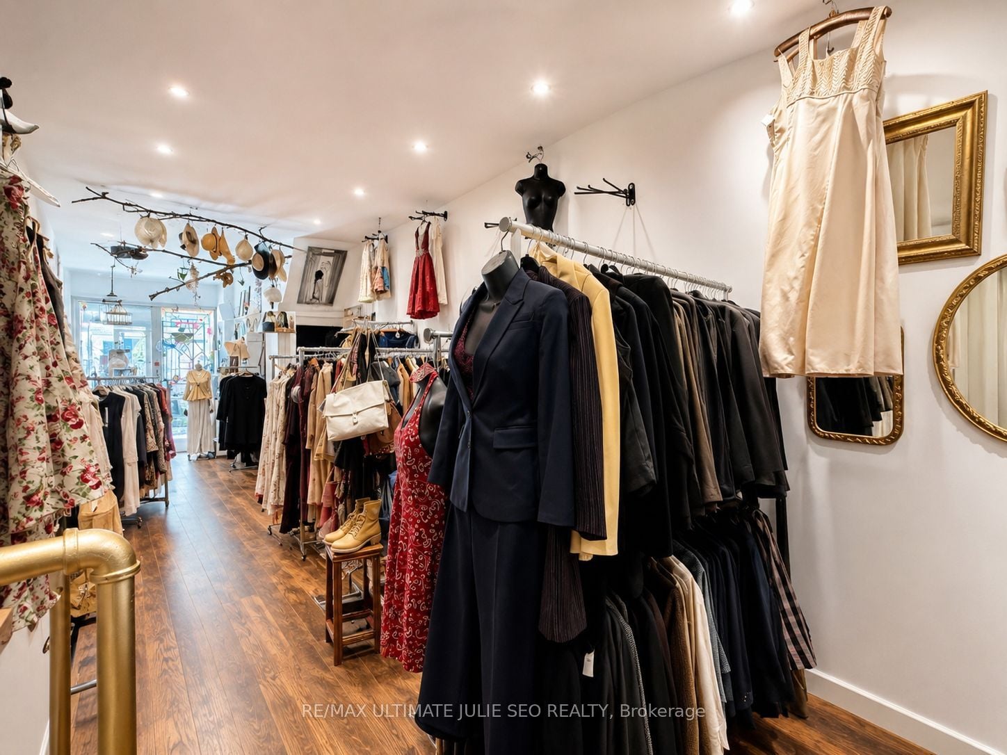 Additional image 4 of 1656 Eglinton Avenue W, Toronto, ON, M6E 2H2