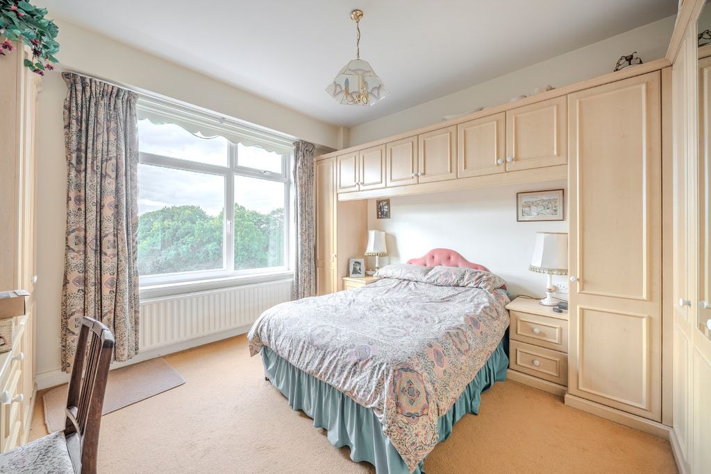 Additional image 11 of 3 bed flat for saleBeech Grove, Harrogate, North Yorkshire HG2