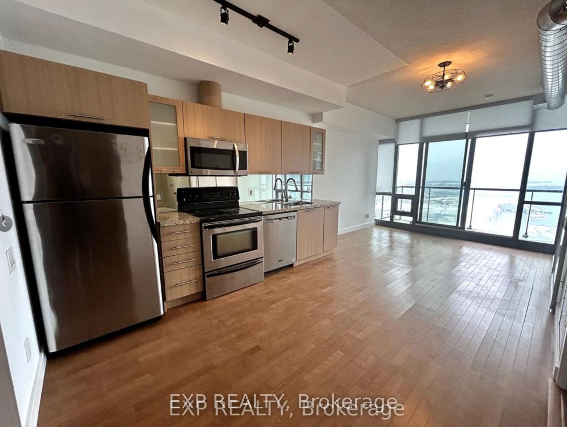2305-33 Mill Street, Toronto, ON, M5A 3R3