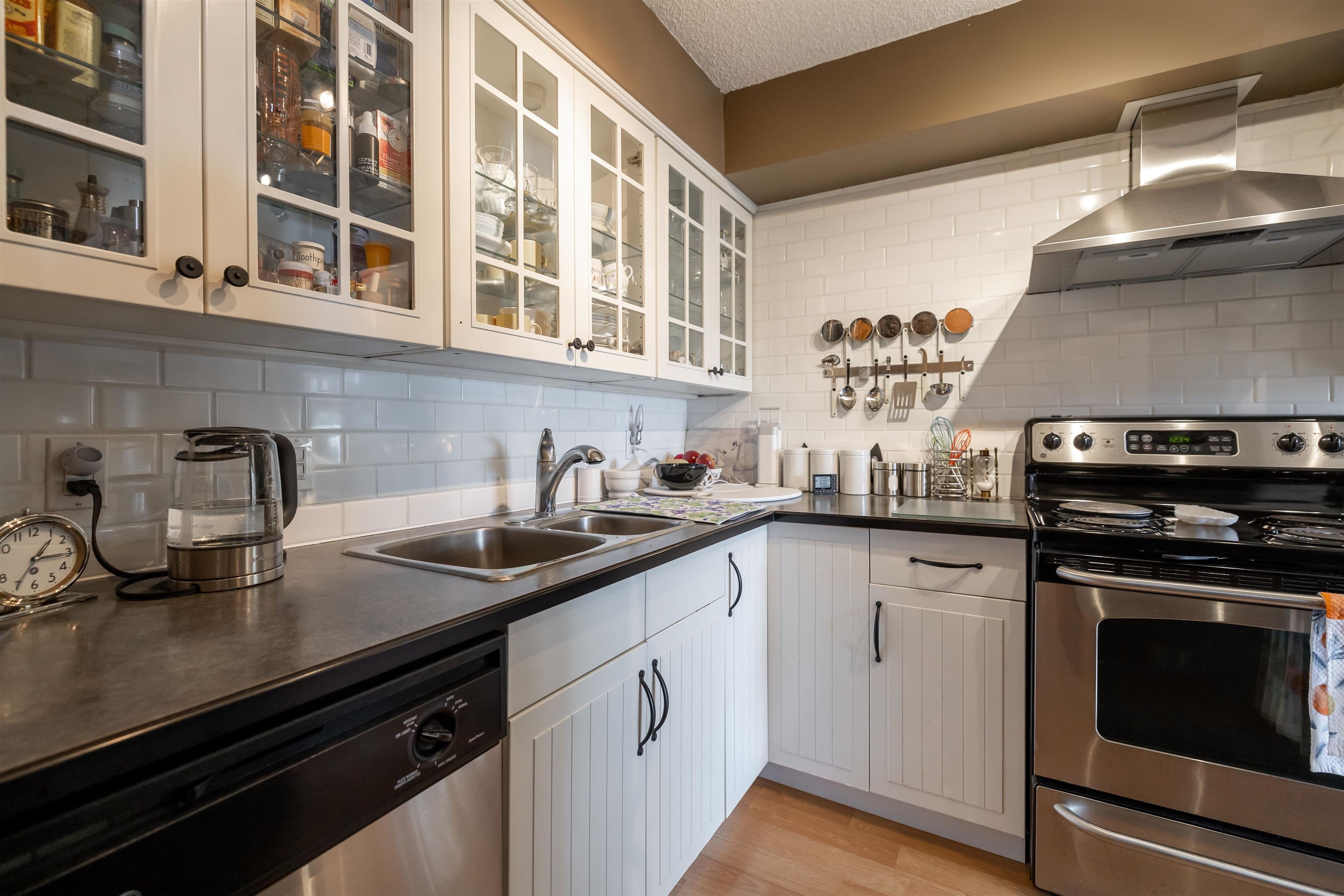 301-1389 Winter Street, Surrey, BC, V4B 3Y2