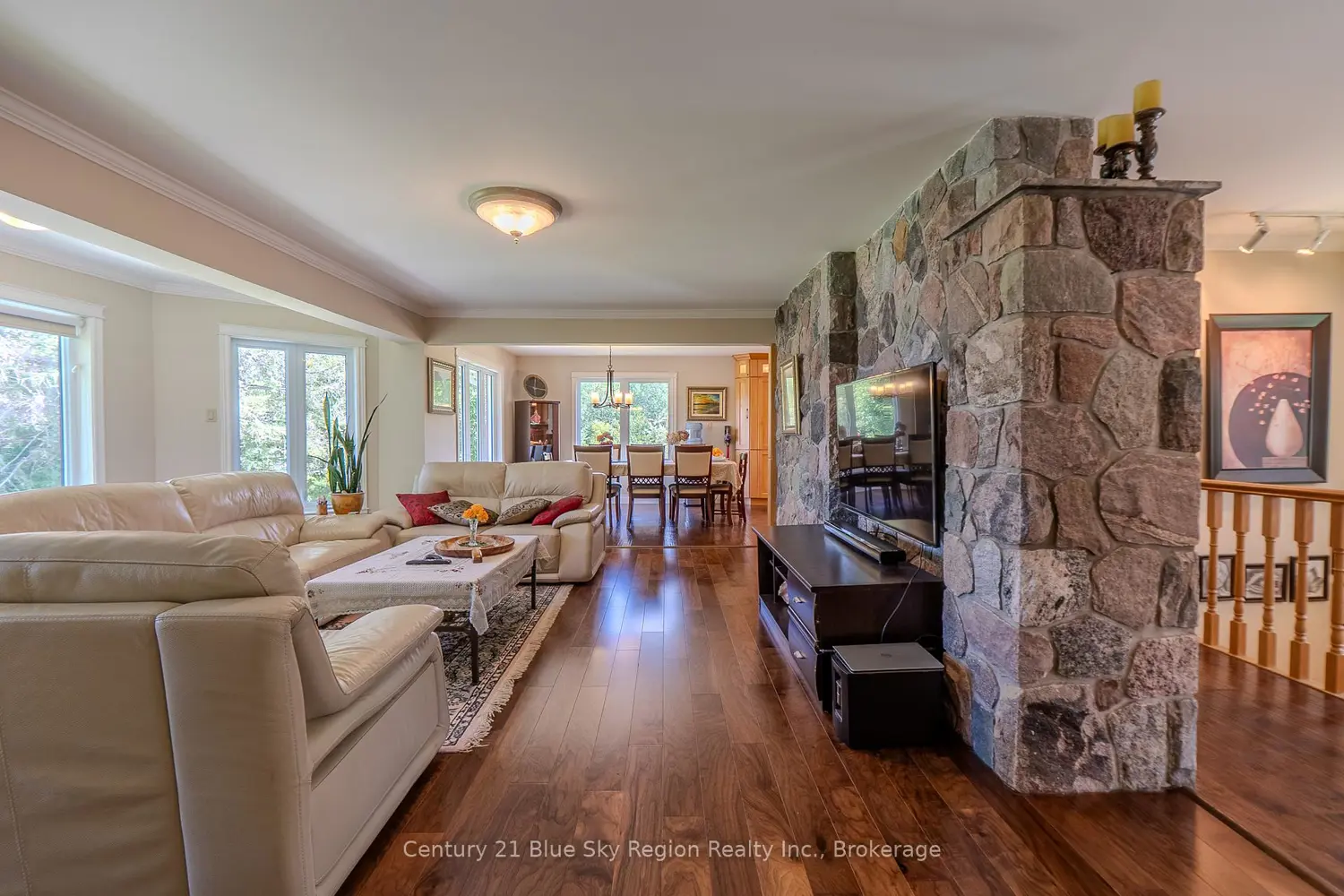 Additional image 14 of 353 Macpherson Drive