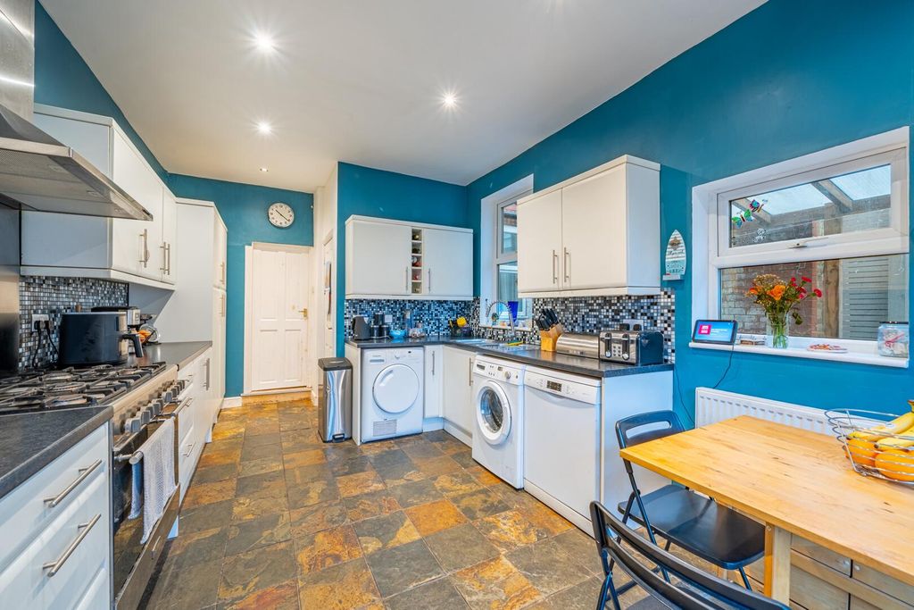 Additional image 7 of 4 bed semi-detached house for saleHardwick Grove, West Bridgford NG2