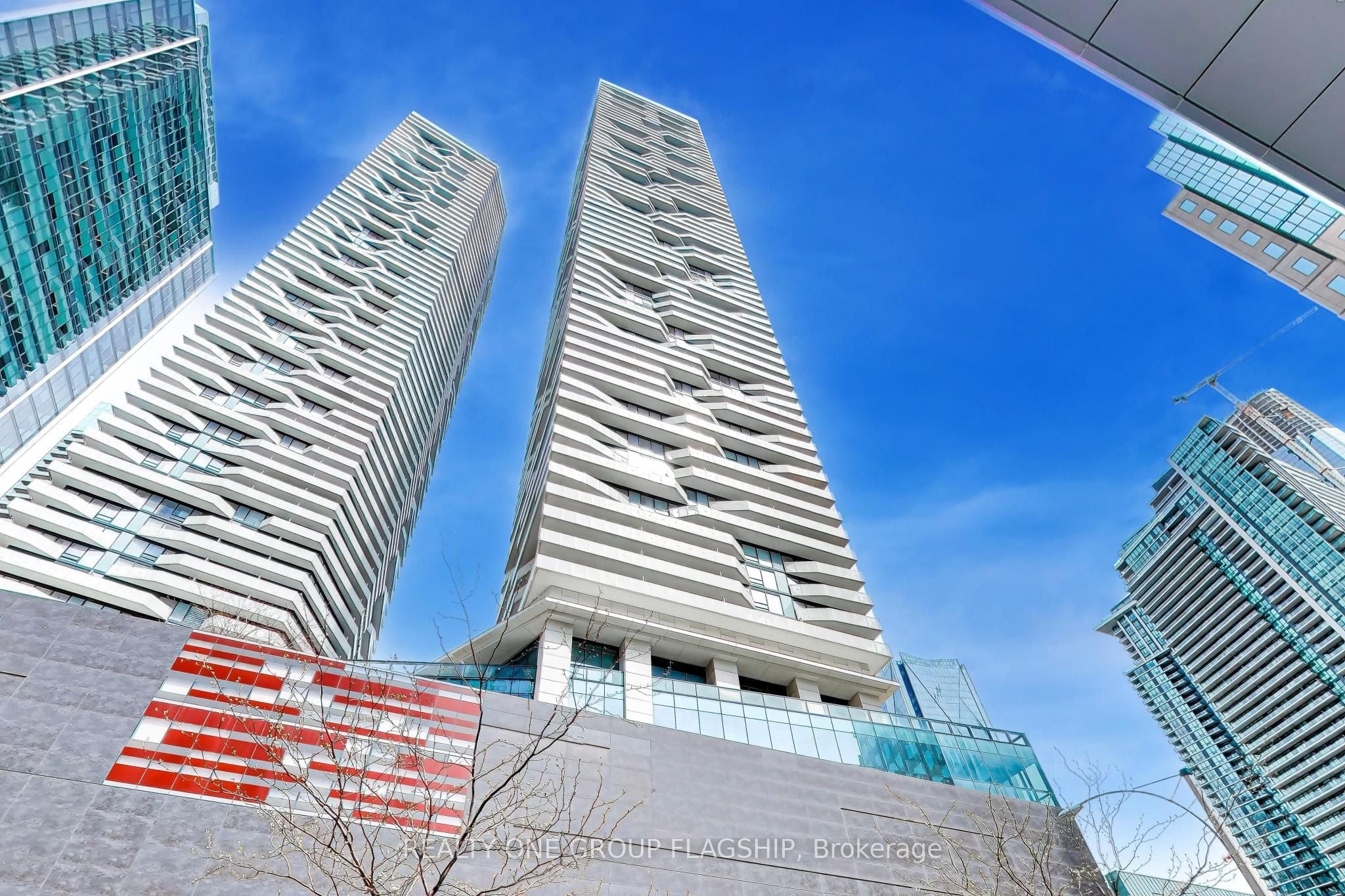 Additional image 3 of 2107-88 Harbour Street, Toronto, ON, M5J 0C3