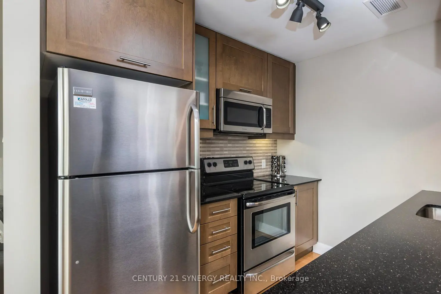 Additional image 10 of 300C Lett Street 702