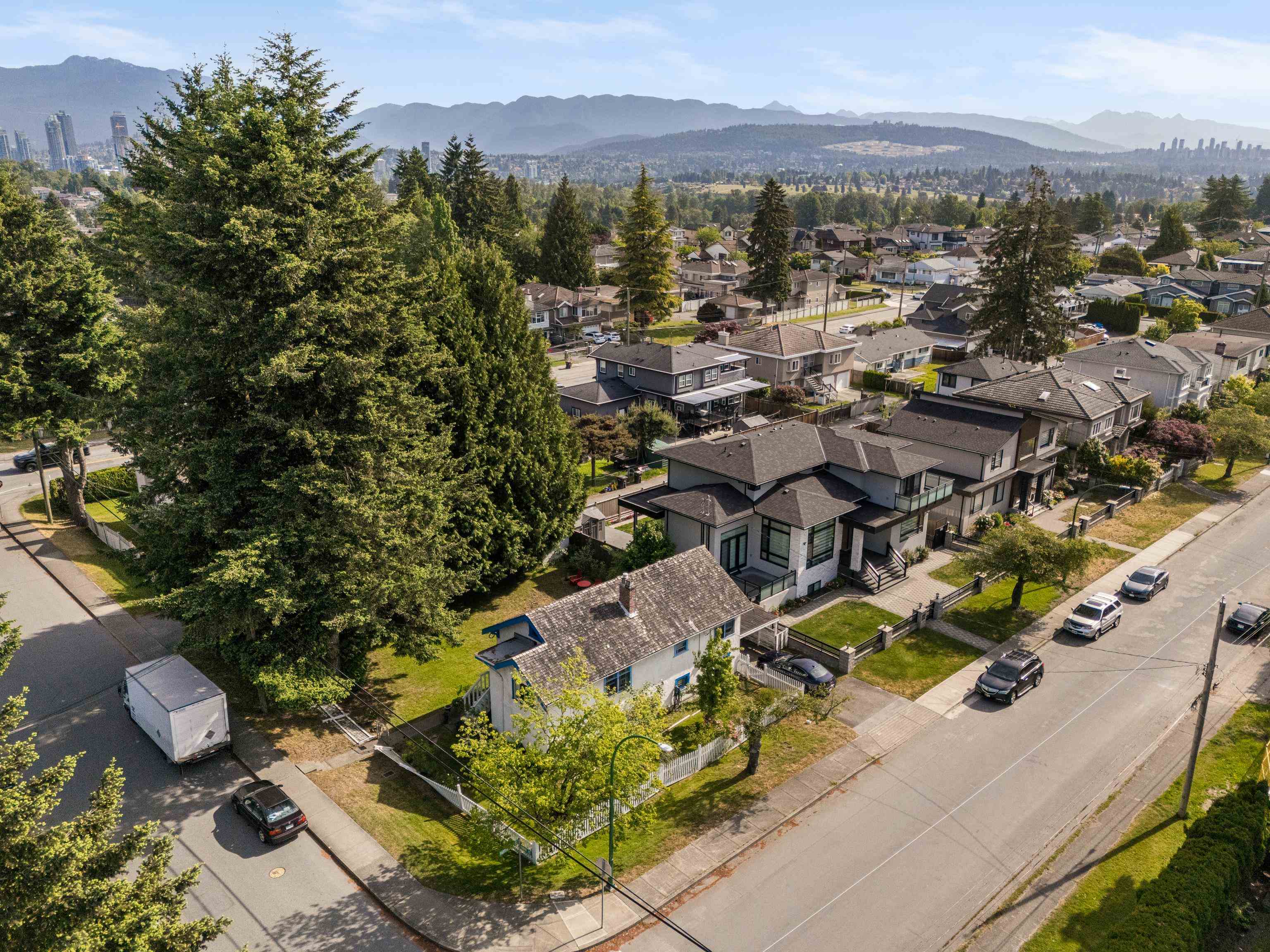 Additional image 2 of 5282 Inman Avenue, Burnaby, BC, V5H 3Y5