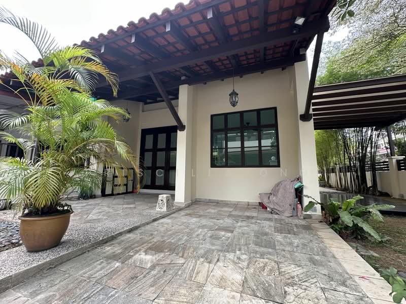Bright & Modern Home within 5 Mins Walk to Katong Stretch!