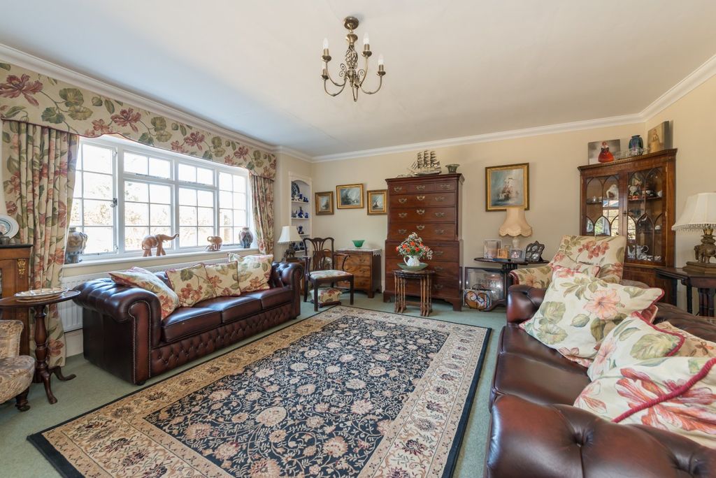 Additional image 6 of 5 bed semi-detached house for saleHull Place, Sholden, Deal, Kent CT14