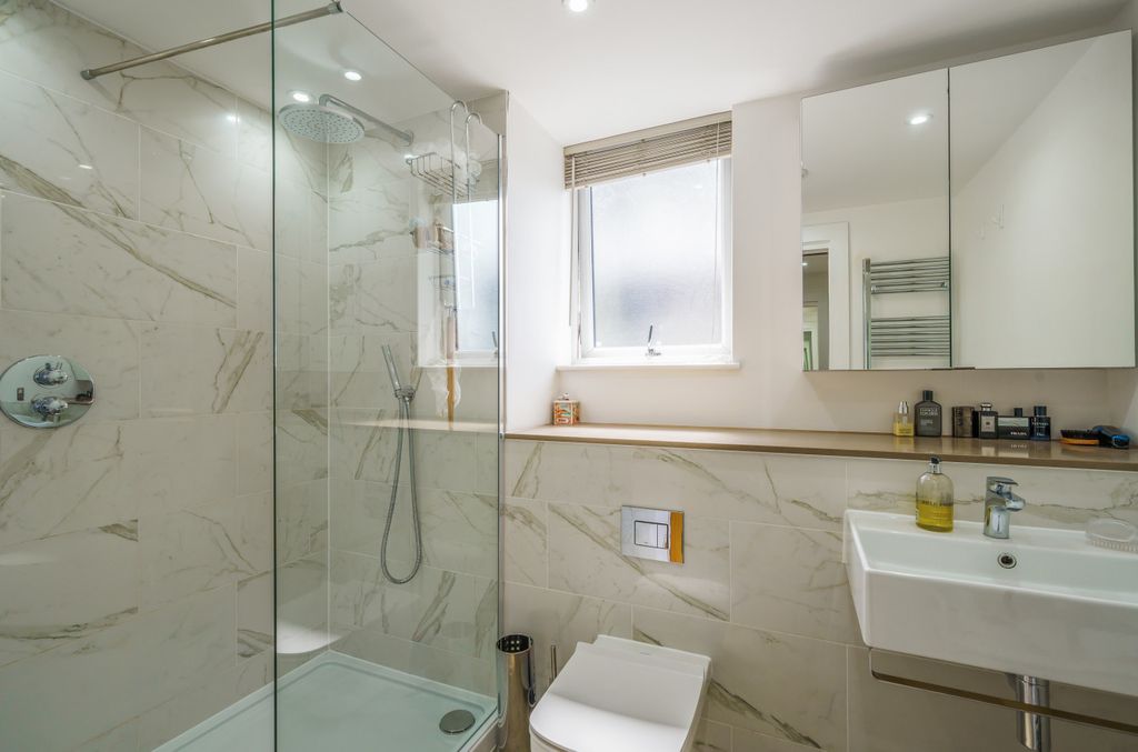 Additional image 12 of 3 bed flat for saleMaritime Walk, Ocean Village, Southampton SO14