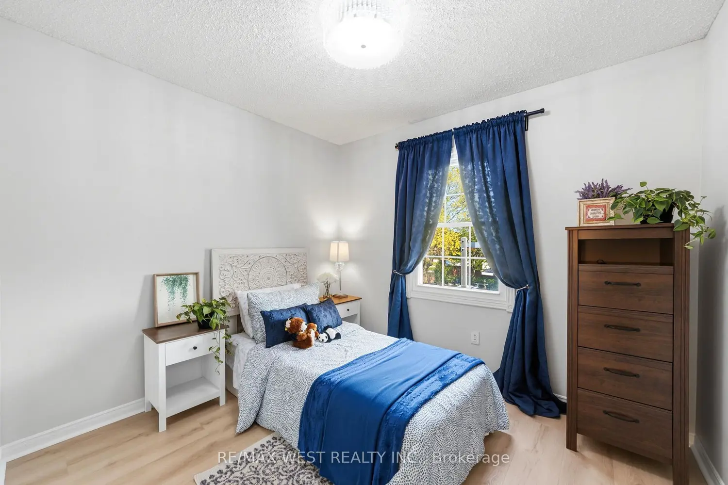 Additional image 11 of 1205 Lambs Court 15