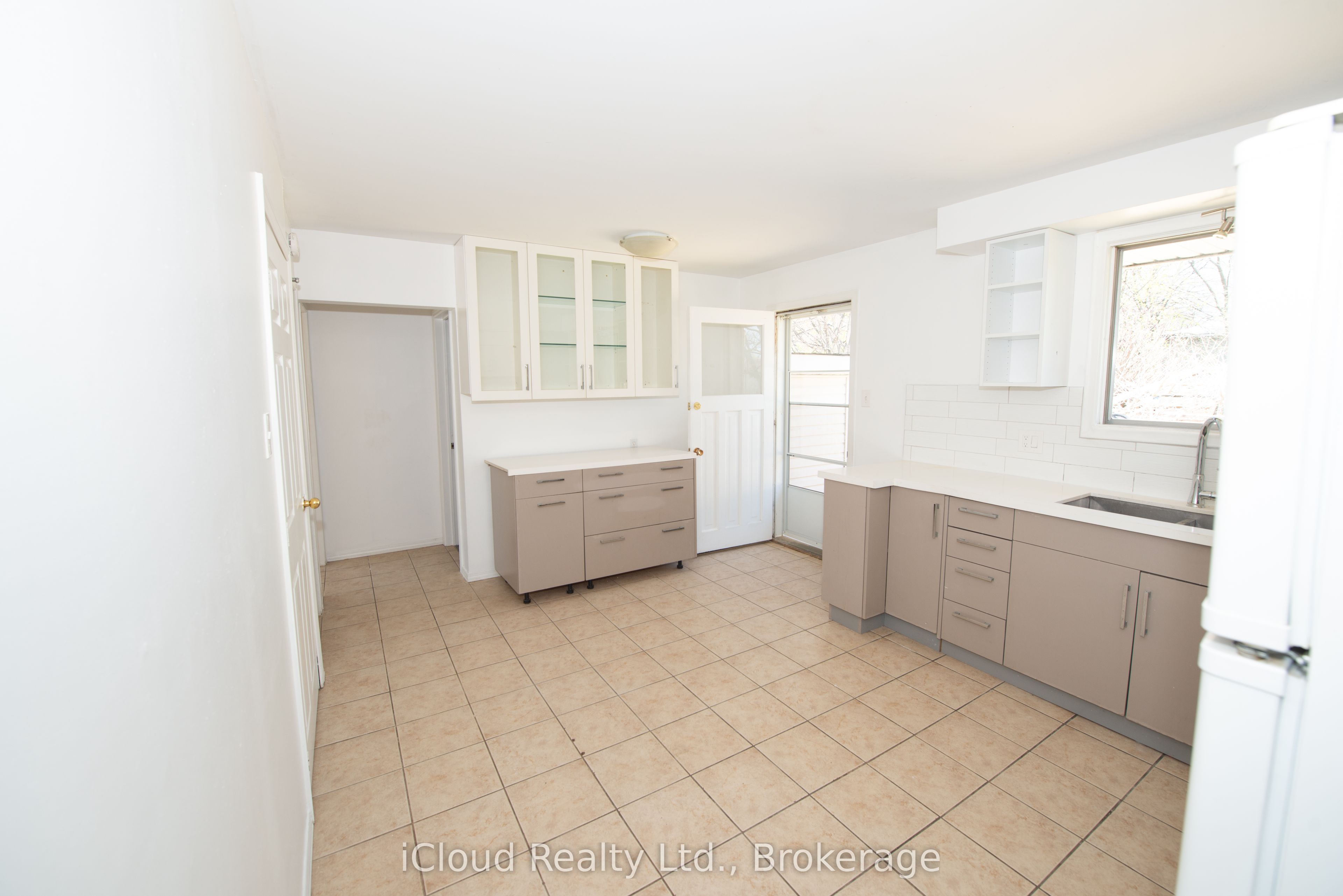 Additional image 3 of 536 Glen Forrest Boulevard, Waterloo, ON, N2L 4J2