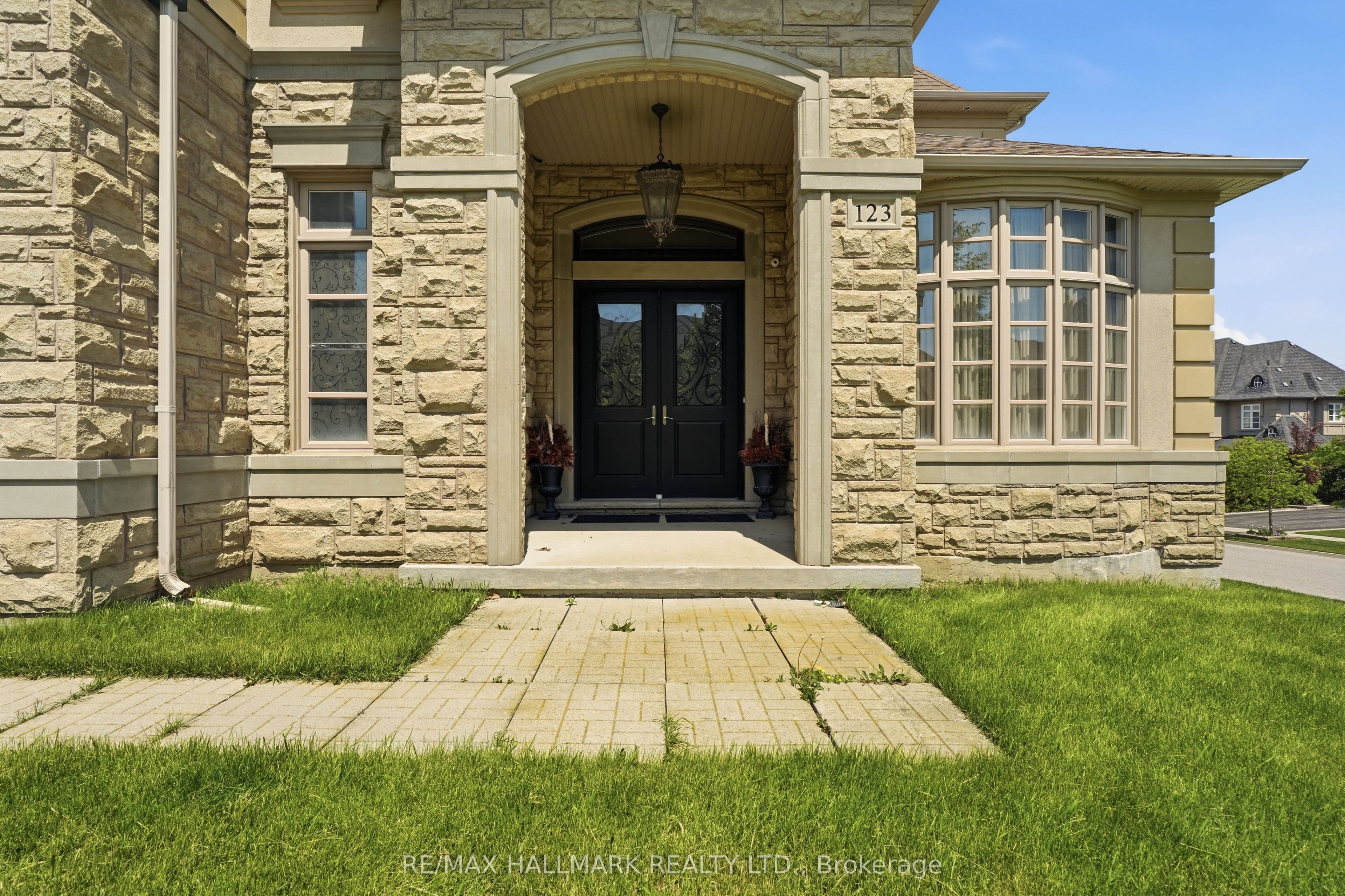 Additional image 3 of 123 Carisbrooke Circle, Aurora, ON, L4G 0K4