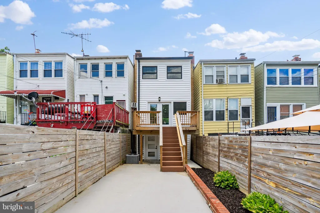 5123 8th Street NW, Washington, DC 20011