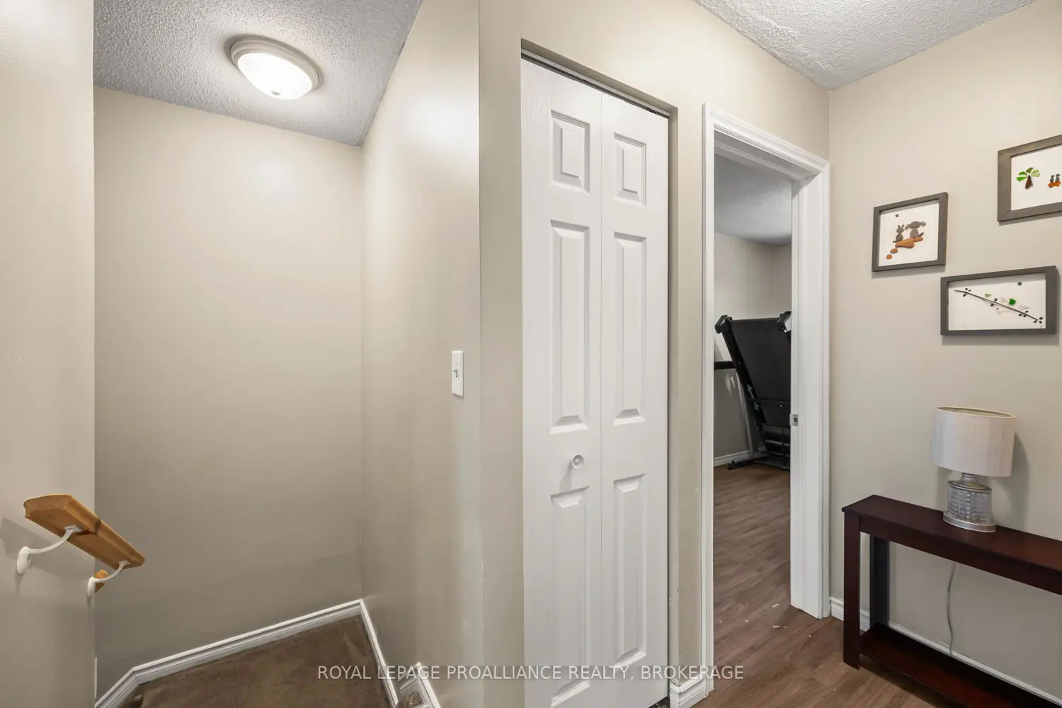 Additional image 8 of 884 Larchwood Crescent