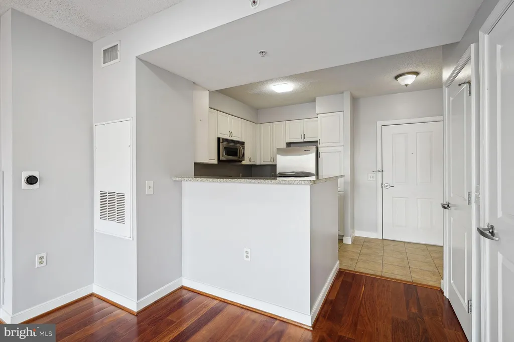 Additional image 6 of 555 Massachusetts Avenue NW Unit 1110, Washington, DC 20001