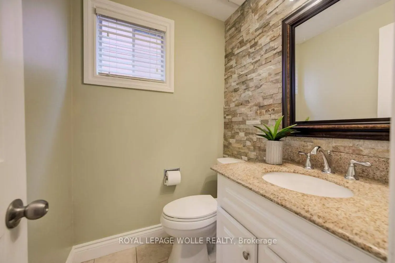 Additional image 7 of 106 Parkland Crescent