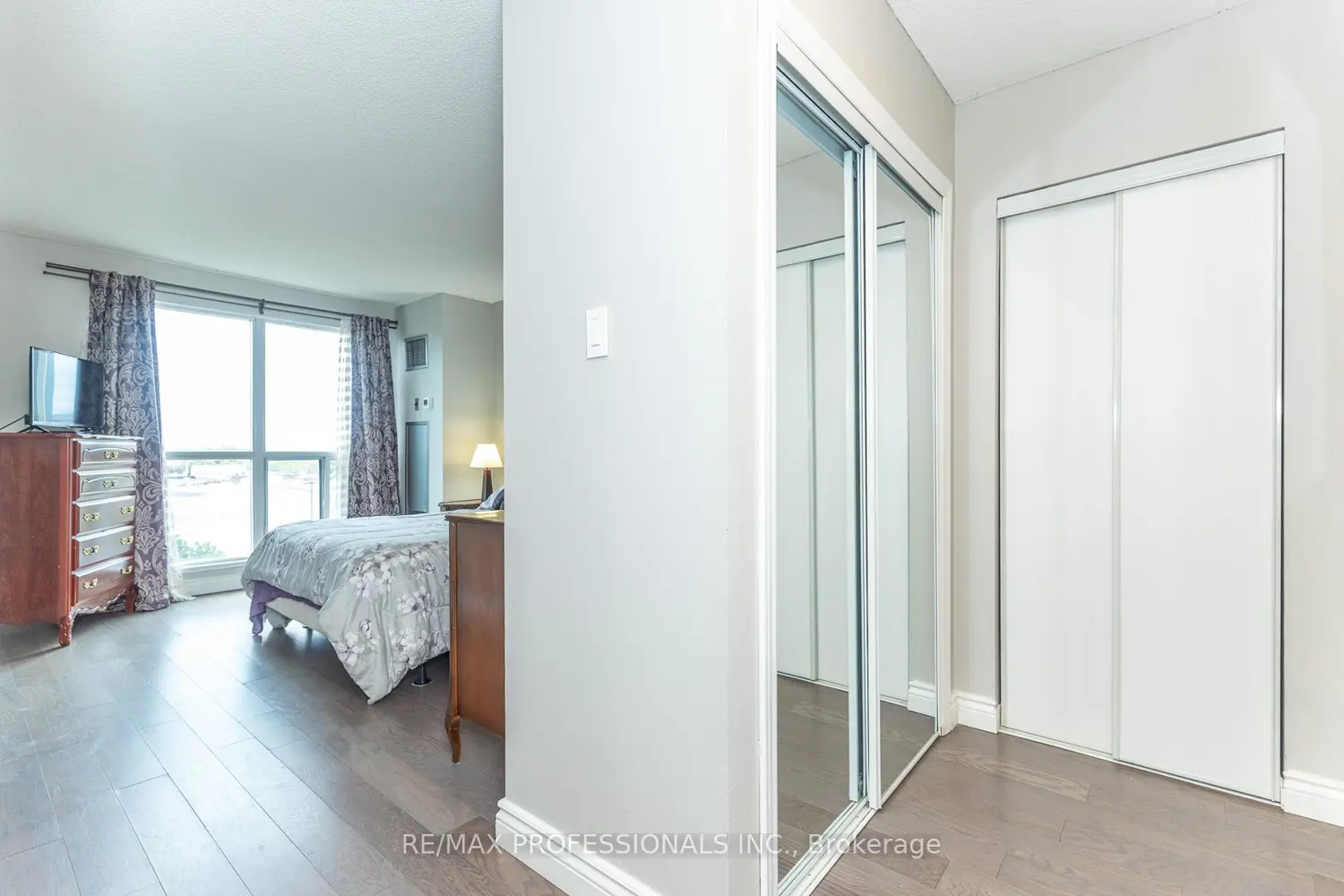 Additional image 13 of 2177 Burnhamthorpe Road 702