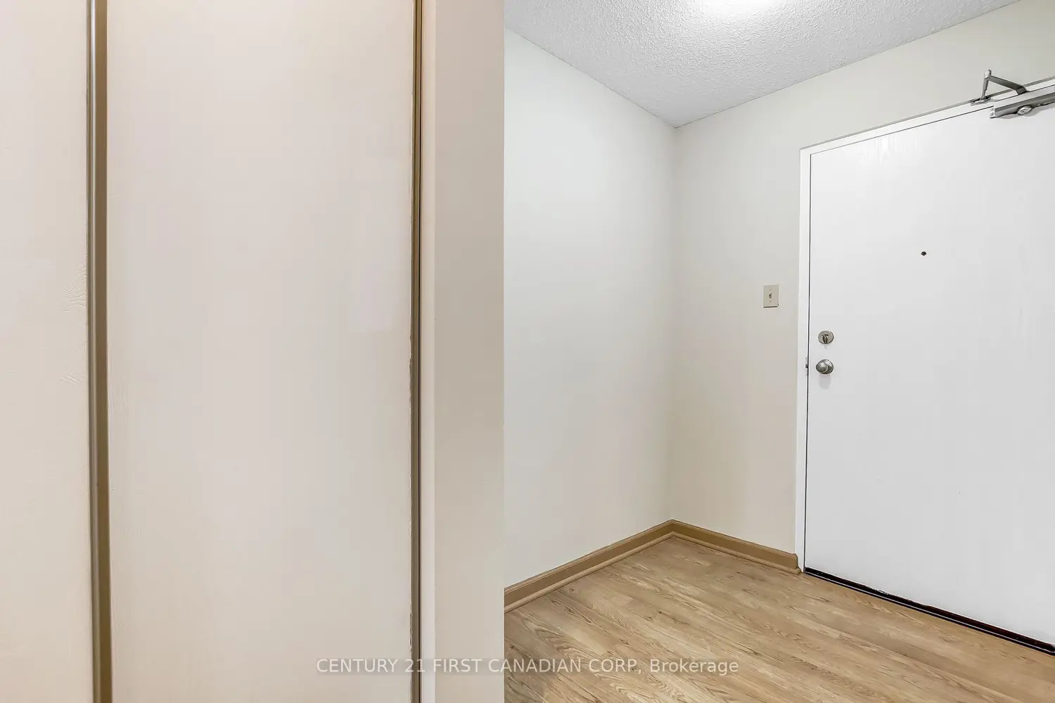 Additional image 11 of 986 Huron Street 204