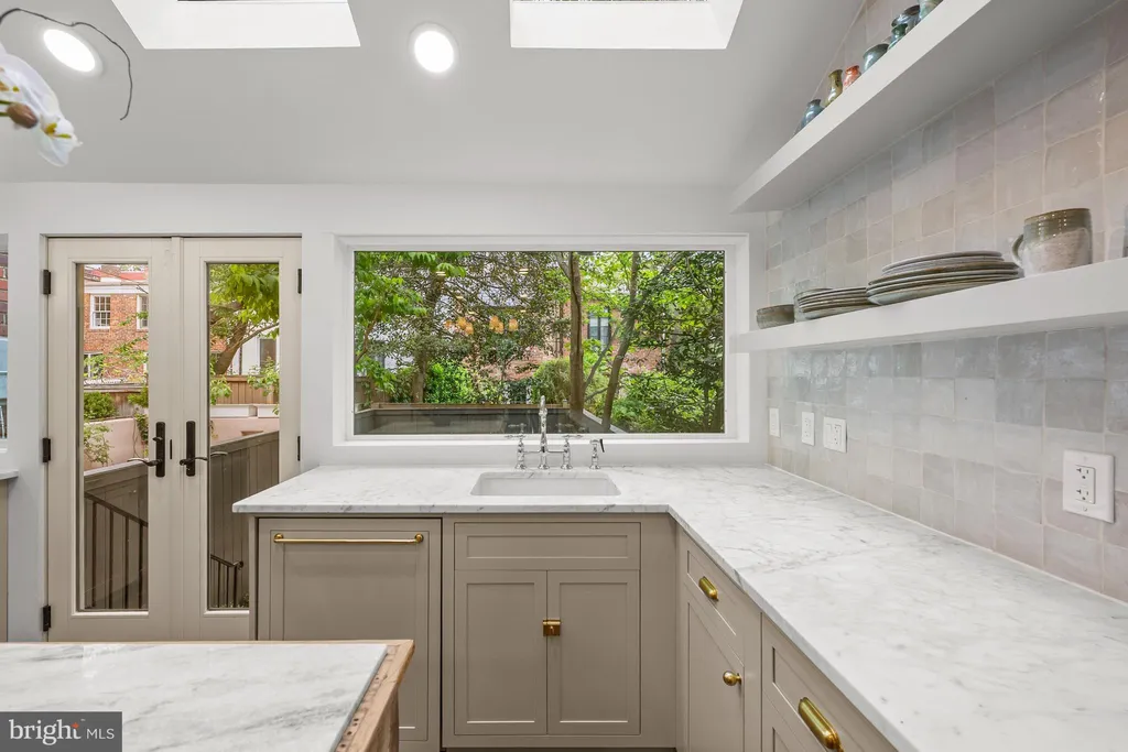 Additional image 17 of 2719 O Street NW, Washington, DC 20007