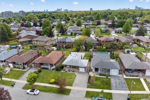 Additional image 8 of 46 Lemonwood Drive, Toronto, ON, M9A 4L5